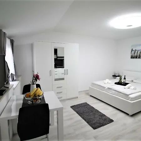 Arbel Apartments Porec Exterior photo