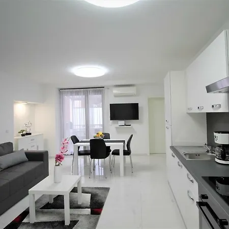 Arbel Apartments Porec Exterior photo