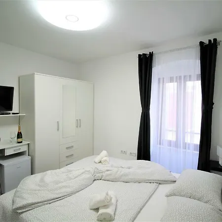 Arbel Apartments Porec Exterior photo